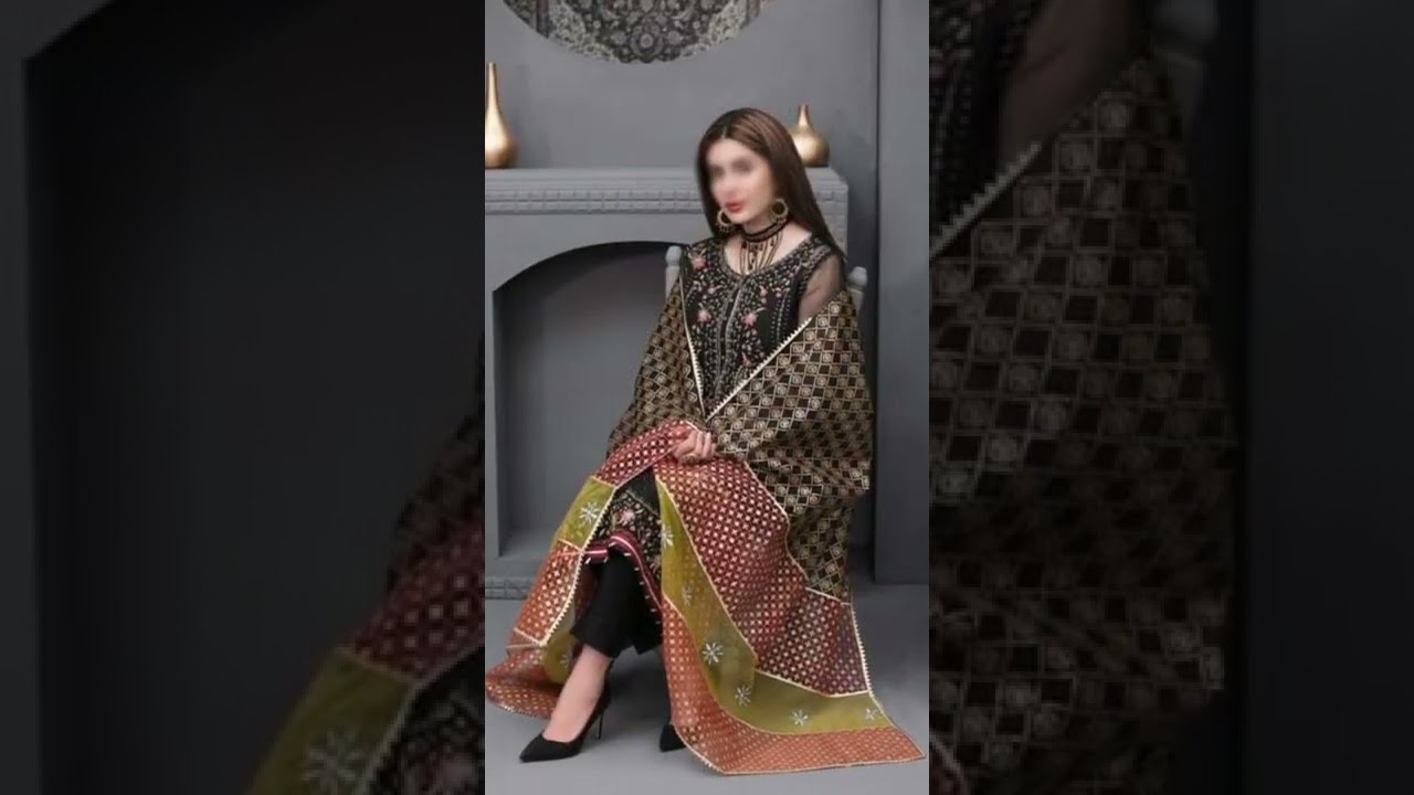 Contrast Organza Dupatta with Kiran lace on it. 