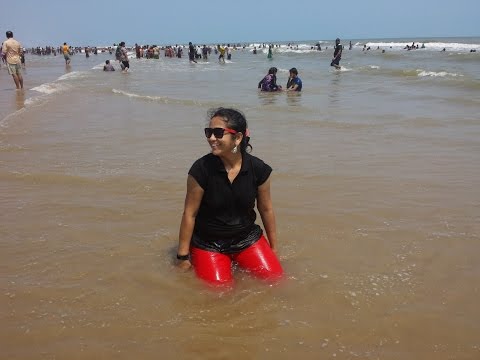 ENJOYING SEA BEACH BATH IN PURI