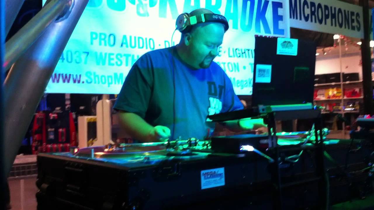 DJ Whiplash - Mega DJ Center Battle FINAL (3rd Place)