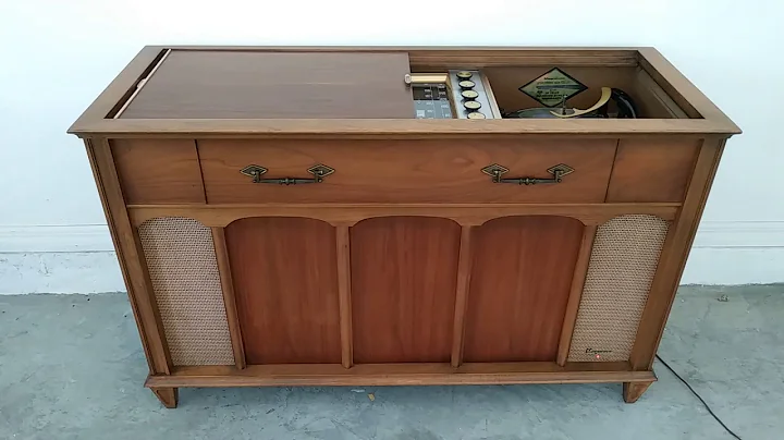 Magnavox Vac Tube Console Model 3ST661A Restored