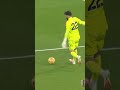 Arsenal's David Raya Showcases Goalkeeping Skills ⚽