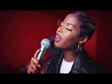 Azana - Your Love (Live Performance @THEREDBOXENT)