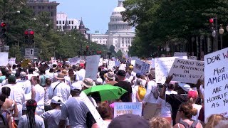 “Families Belong Together”: Tens of Thousands Across the U.S. Protest Trump’s Zero Tolerance Policy