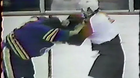 Bob Halkidis vs Ron Sutter