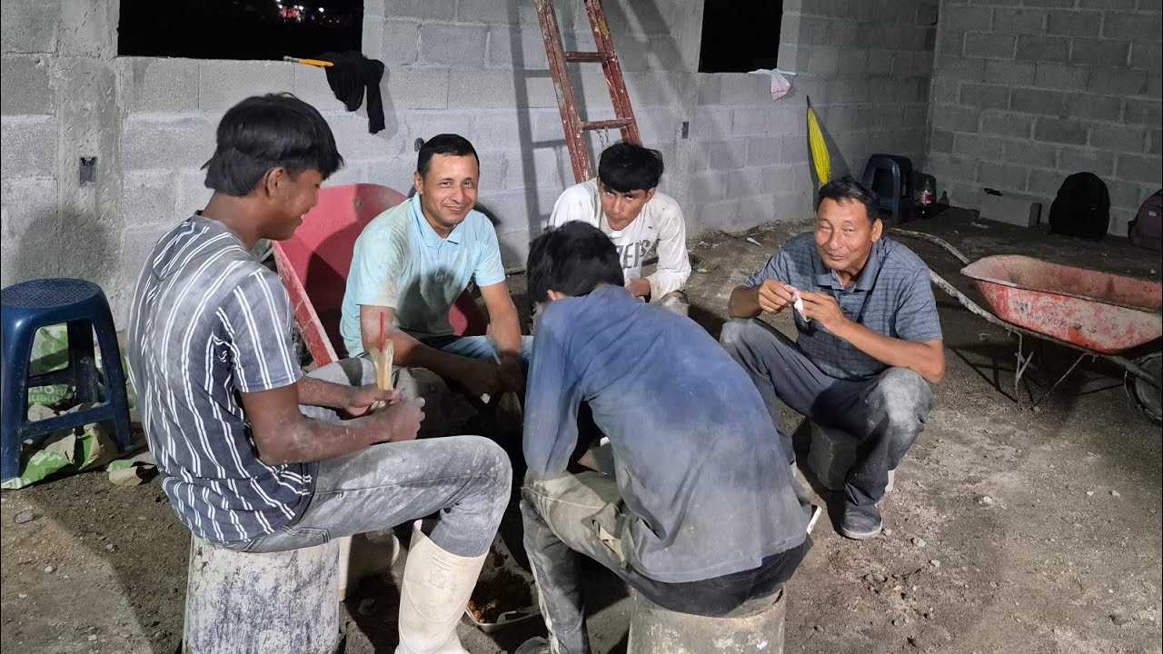 Les invité a una refacción todos cansados nos llegó las 10 de la noche 🥹