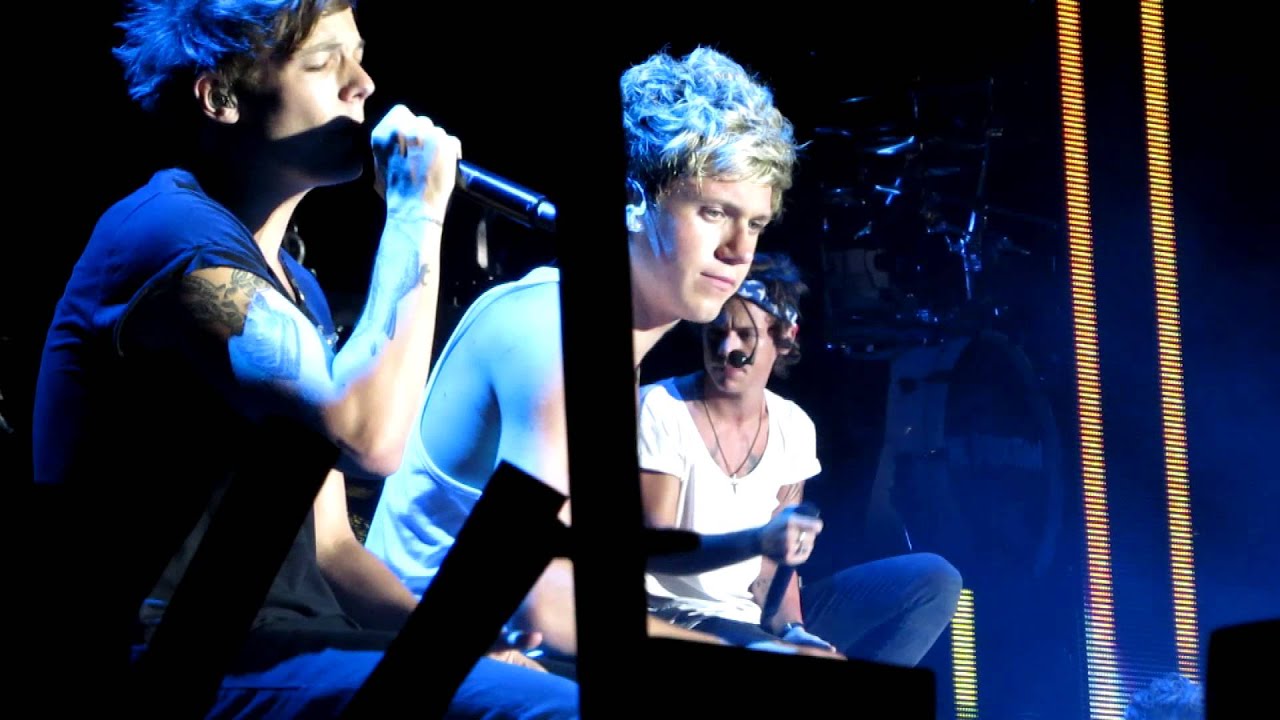 One Direction at Hershey Park - Over Again