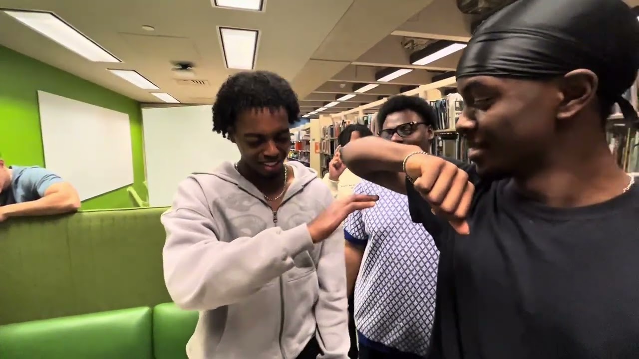 Playing Silent Library with strangers Gone Wrong😈