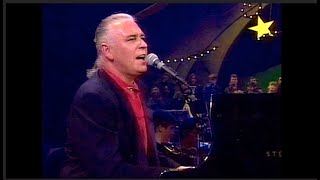 Video thumbnail of "GARY BROOKER: A WHITER SHADE OF PALE, LIVE AT "THE NIGHT OF THE PROMS", ROTTERDAM 1993"