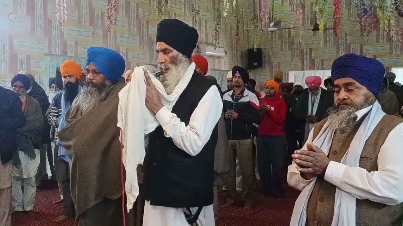 ਗੁਰੂ ਗੋਬਿੰਦ ਸਿੰਘ ਪਾਤਸ਼ਾਹ ਜੀ ਦੇ ਪ੍ਰਕਾਸ਼ ਪੁਰਬ ਨੂੰ ਸਮਰਪਿਤ ਆਖੰਡ ਪਾਠ ਸਾਹਿਬ ਜੀ ਦੇ ਭੋਗ ਉਪਰੰਤ ਅਰਦਾਸ ਵਿੱਚ ਸੰਗਤਾ