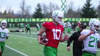 Sights and sounds from the first oregon ducks spring football practice
of 2018.