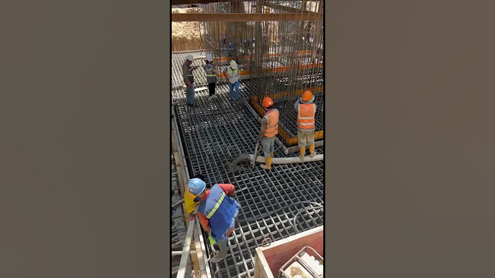 #shortvideo #construction #concrete #pouringconcrete #fypシ #concreteconstruction #vibration - 天天要聞