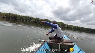 The struggle of the bamboo rod to conquer the big fish # Fishing the bamboo rod