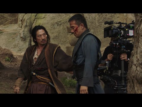 Mortal Kombat - &quot;Meet the Kast&quot; Featurette