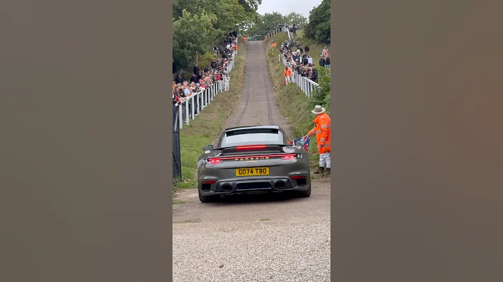 992 Porsche 911 Turbo 50 takes on the famous test hill at Brooklands Museum!