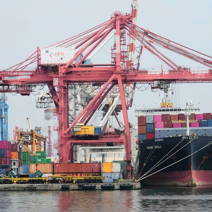 Yale Says Tariffs Could Cost U.S. Households $2,400