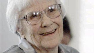 'To Kill a Mockingbird' Author Harper Lee Dies at 89