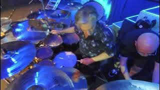 Drum Tech Save-- Todd Sucherman and Mark Petrocelli snare swap at Styx show