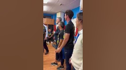 Ο Μελισσανίδης στα αποδυτήρια της ΑΕΚ μετά το Νταμπλ | enwsi.gr
