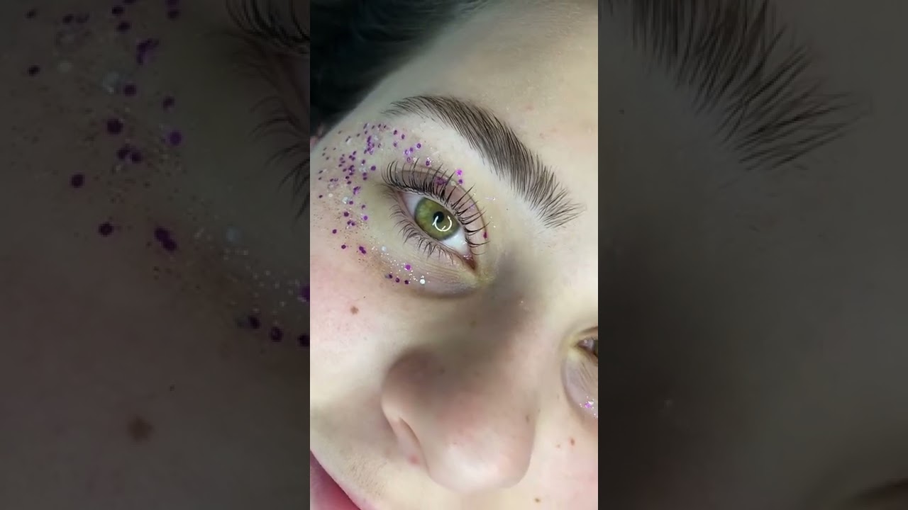 Say goodbye to Long hours of struggle with Eyelash Curler!!✨💗✨