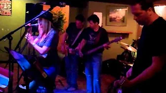 What's going on by 4 non blondes by Kim Kupershcmid & Steel Horse at Hub