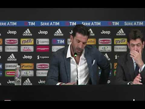 M06 43 BUFFON FIRMA PSG  VO