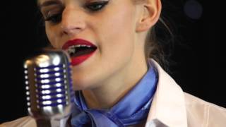 THE BOMBSHELLS - 1940'S Harmony Trio - Weddings and corporate entertainment