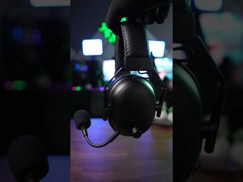 The new #Razer Hyperclear Super Wideband Mic on the Razer BlackShark V2 Pro is in a class of its own