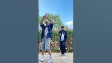 Thumbnail of Lee Felix | Kim Seungmin | I like it Challenge
