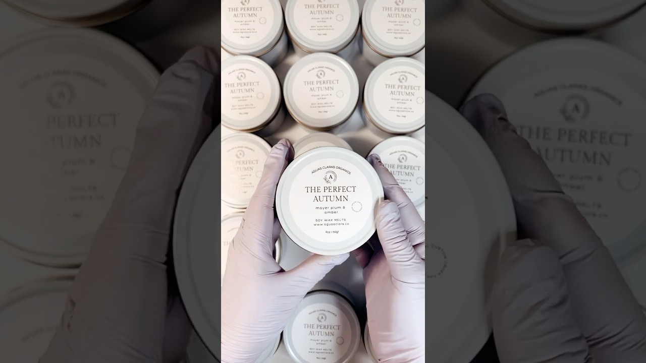 Custom wax melts 🤍 