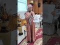 الفنانة الرسامة رنا من مدرسة بناة الوطن الخاصة تبدع في رسم رائد النهضة عبد الحميد ابن باديس