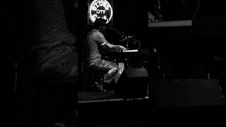 Sweet Little Sixteen - Gunnar Sansom