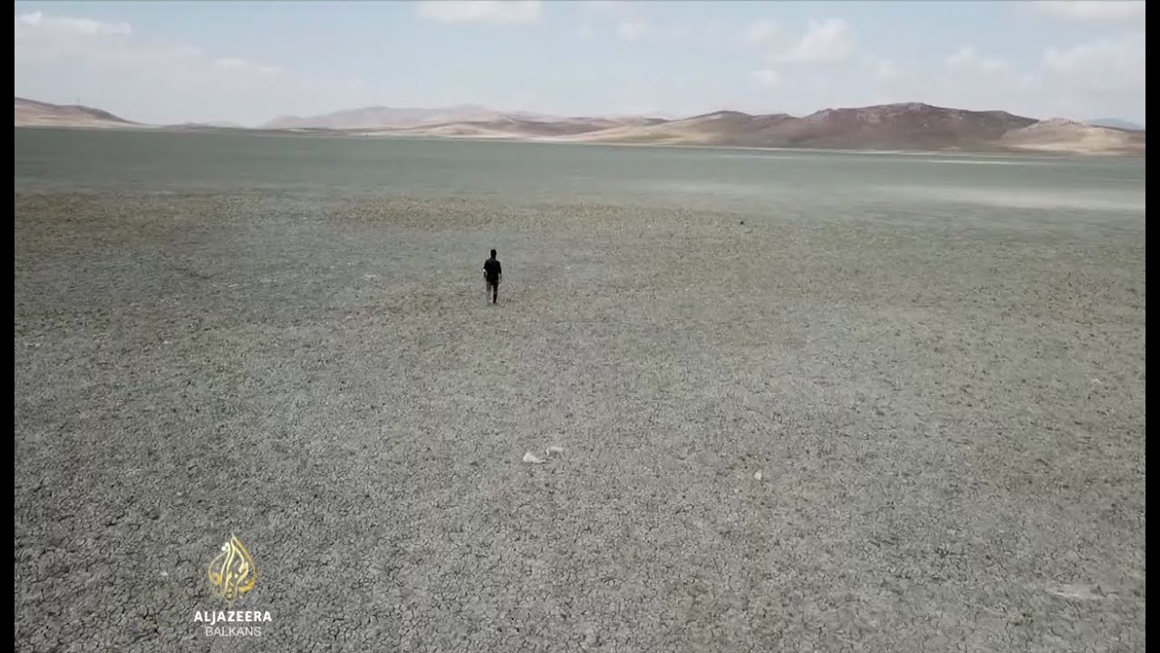 بحيرة أكجول تختفي