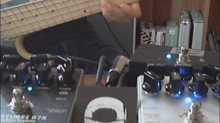 Darkglass B7K vs Vintage Deluxe preamps shootout