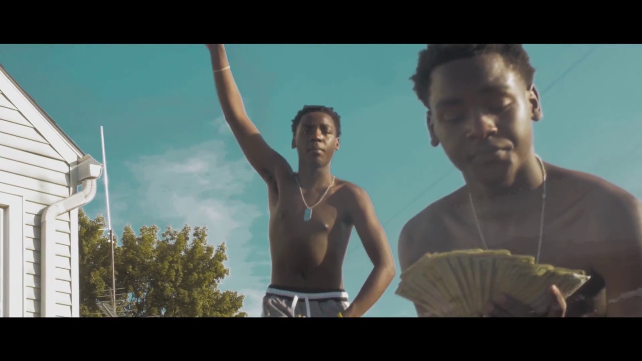 Guarda Pherbo - "Viral" (Official Music Video) / Shot By @_Egavas su YouTube Guarda Pherbo - "Viral" (Official Music Video) / Shot By @_Egavas su YouTube