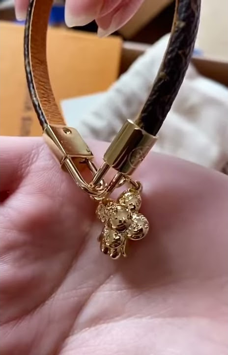 New In: Unboxing Video of Louis Vuitton Vivienne bracelet 