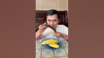 Anh chàng ăn chuối thối cả vỏ chuối 🥺 #shorts
