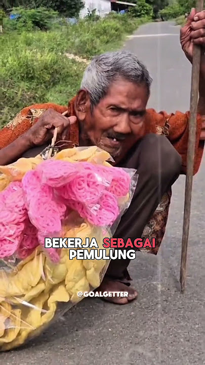 Cristiano Ronaldo Memberikan Uang 2 Koper Kepada Gembel Ini😱