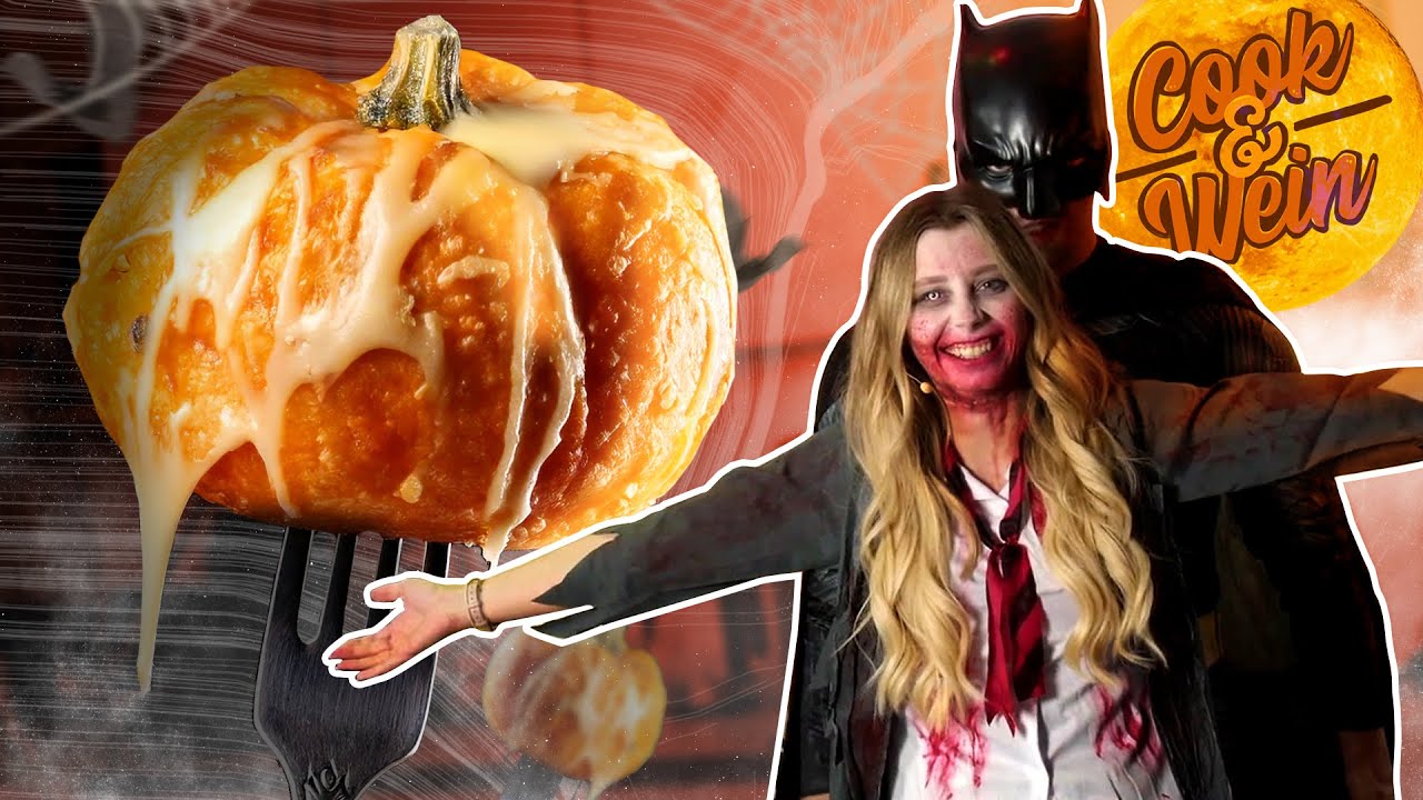 Käsige Knoblauch Kürbis-Pizzabrötchen à la Fondue!? | HALLOWEEN Cook & Wein 🎃