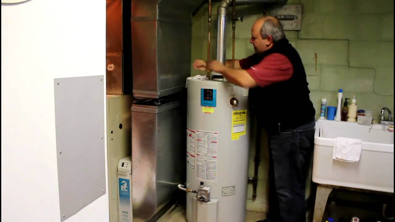 Johnny on Energy - Hot Water Tank Insulation - Part 1 