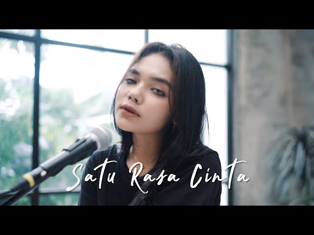 SATU RASA CINTA ( Ipank Yuniar feat. Azizah Arabie ) class=