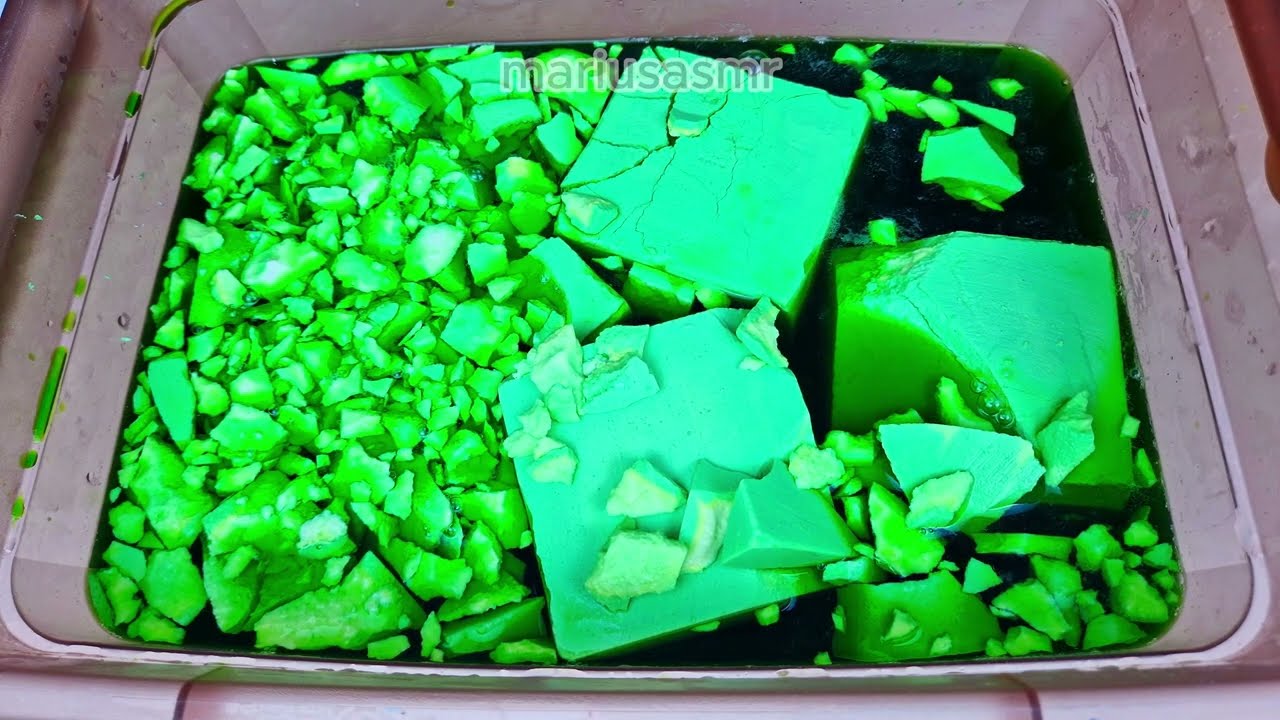 Bonus Video - Gym Chalk Dyeing Pops and Explosion ASMR