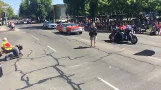 Enthusiastic turnout to Stockton July 4 parade