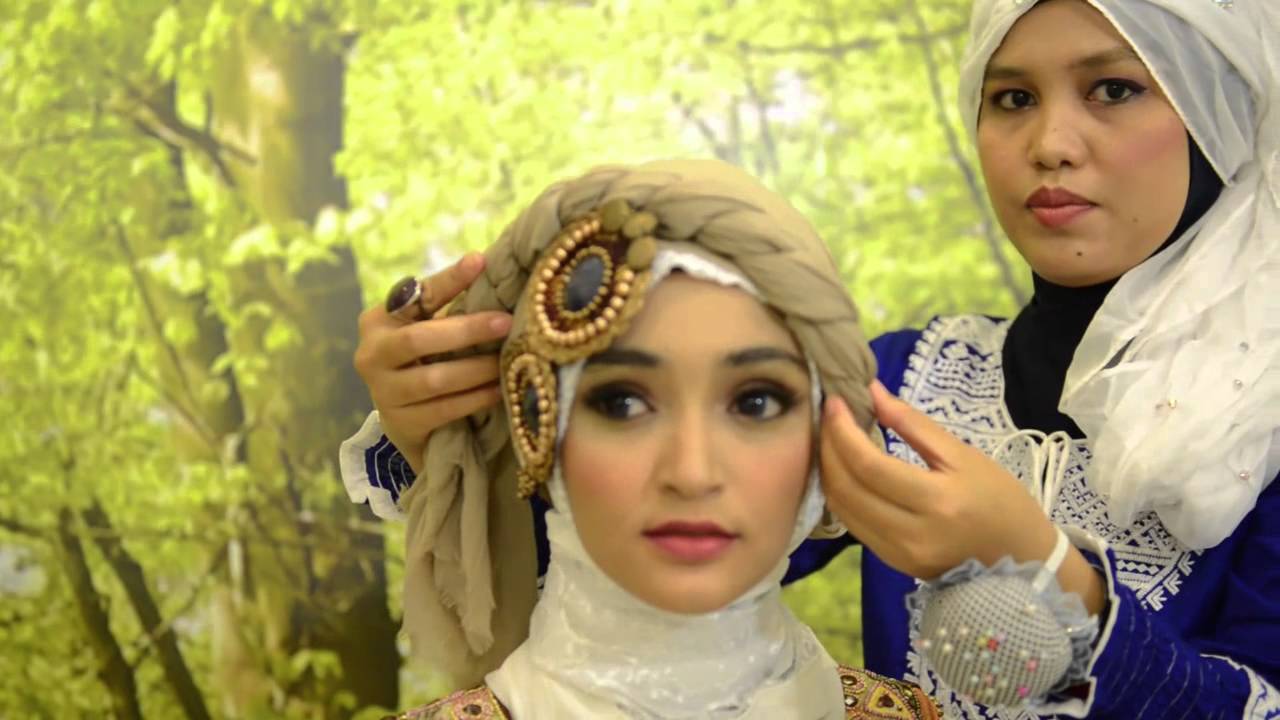 Tutorial Make Up Hijab Bersama Sariayu Martha Tilaar Dan Kashkha 1