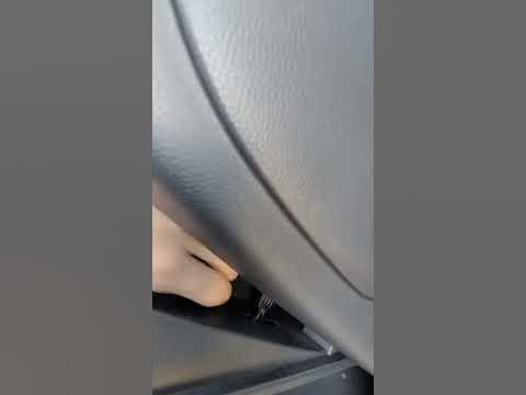 2018 Honda CRV cabin filter location / replacement - YouTube