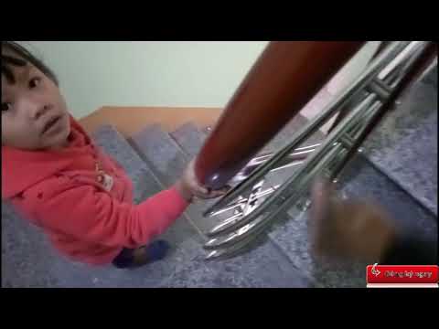 Video Cach lam cau thang tay vin nhua - youtube
