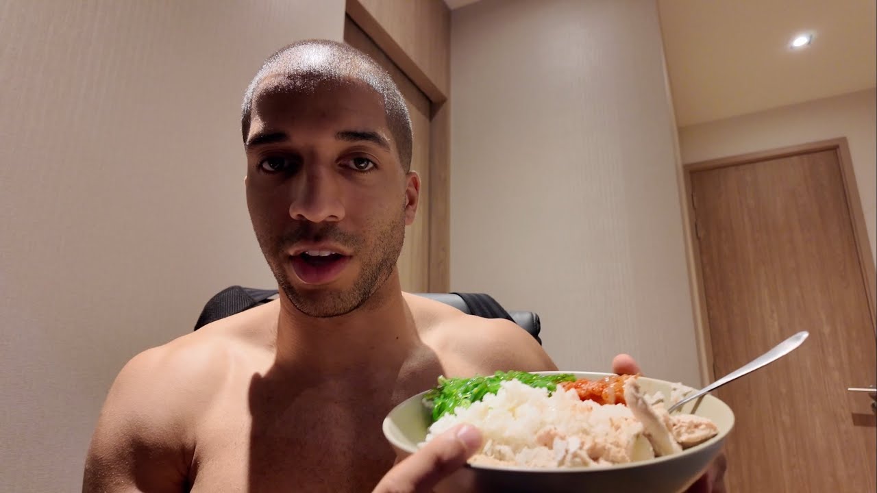 Full Day Of Eating While ‘Maingaining’ (180g Protein)