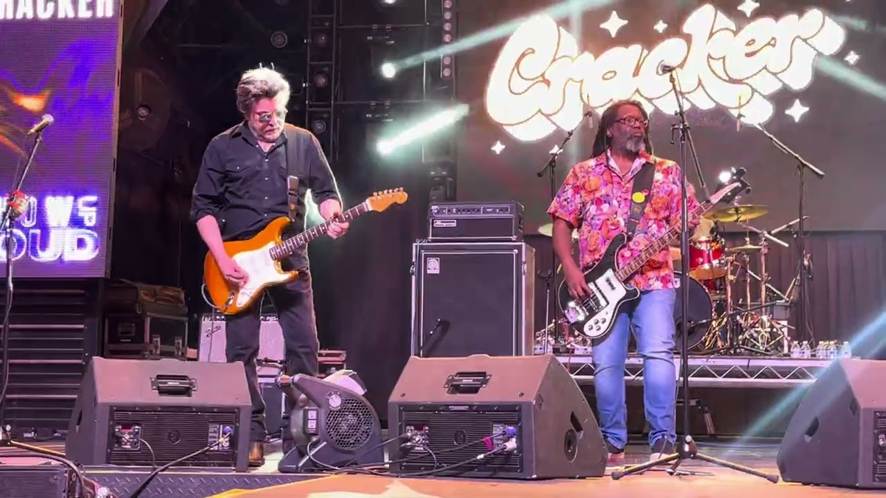 Cracker ~ Teen Angst (What The World Needs Now) ~ Live 9/6/2025 Freemont Street Las Vegas