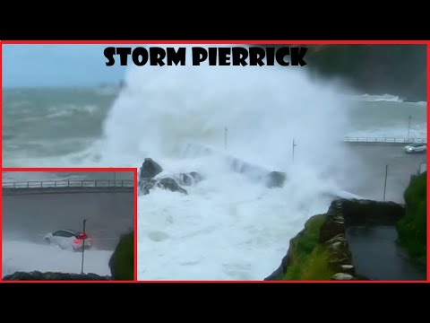 Huge Storm Set Hits Ilfracombe Storm Pierrick - Large Waves Flooded Roads