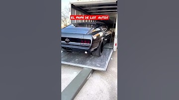 Me encantan los Mustang clásicos restaurados.