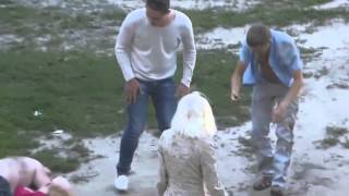 Сельская драка. Drunken Russian fighting. Подборка пьяных драк и разборок №14 Сельская драка. Drunken Russian fighting. Подборка пьяных драк и разборок №14